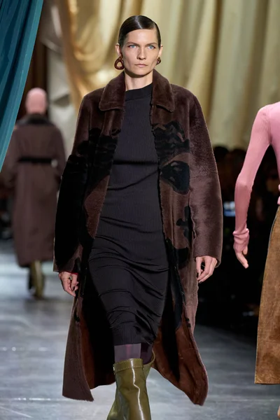 Look 107